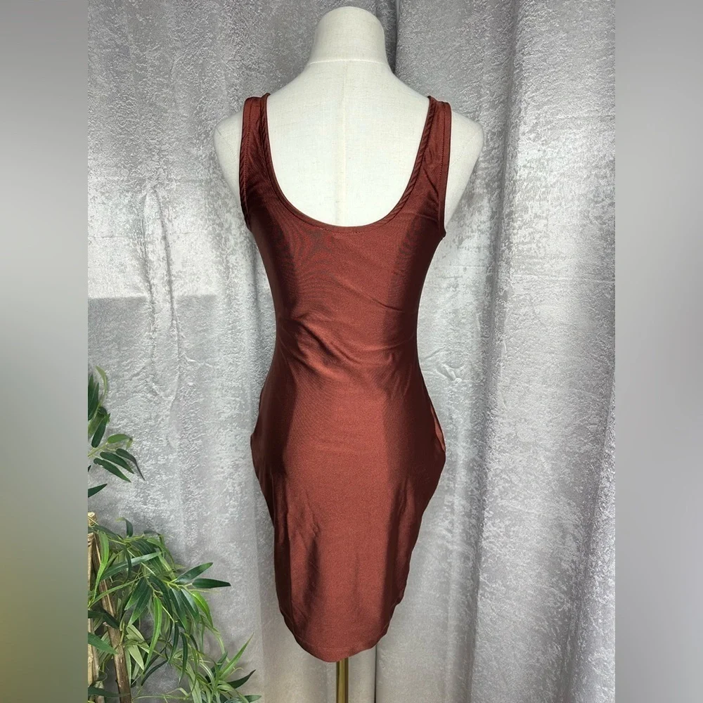 Haute Monde Sleeveless V-Cut Bodycon Dress in Brown Sz M